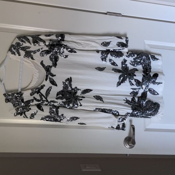 Sequin cocktail dress - Picture 2 of 2